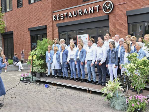 Popkoor Different Voices uit Gendringen.